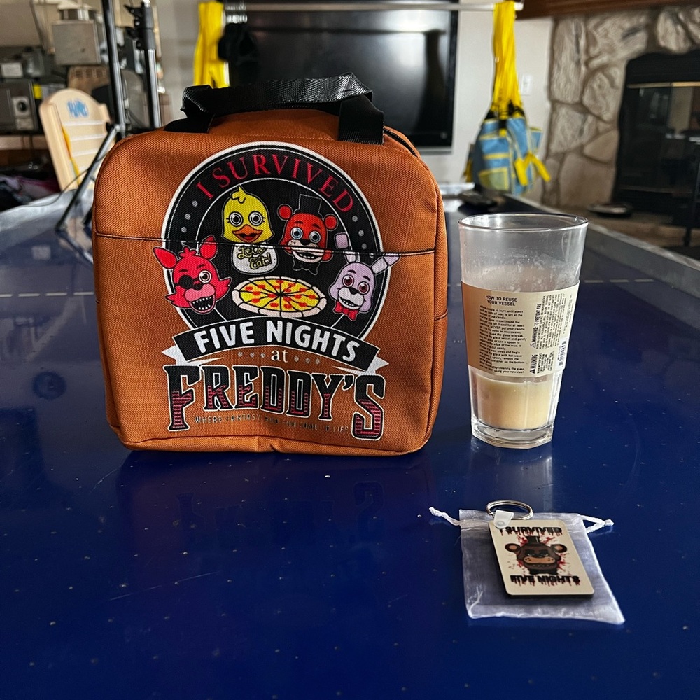 Five nights at Freddy’s lunchbox